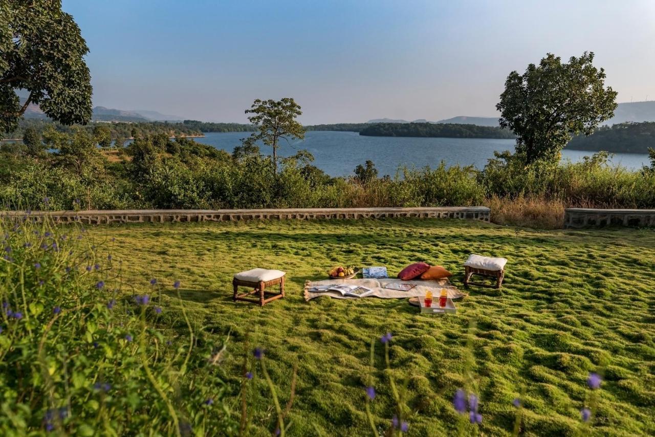 Saffronstays Anantham, Kamshet - Pet-Friendly Lakefront Villa With A Huge Verandah Nethersole Dam المظهر الخارجي الصورة